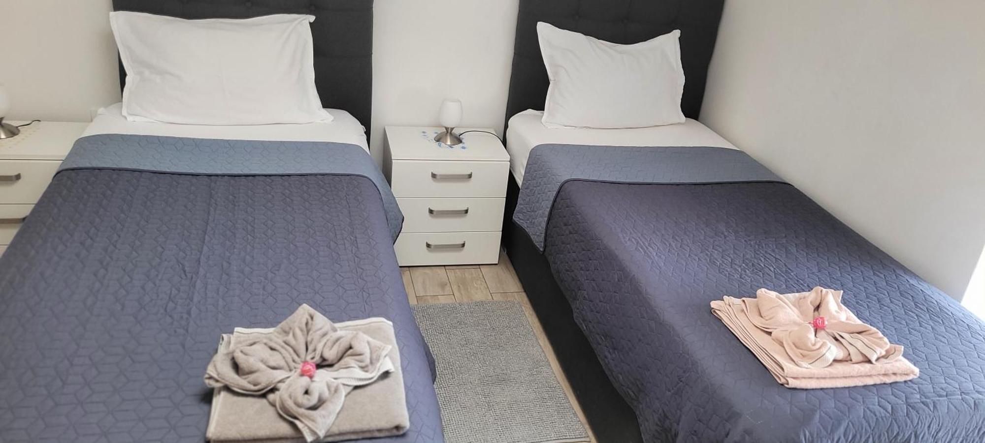 Apartmaji Soncek Изола Экстерьер фото
