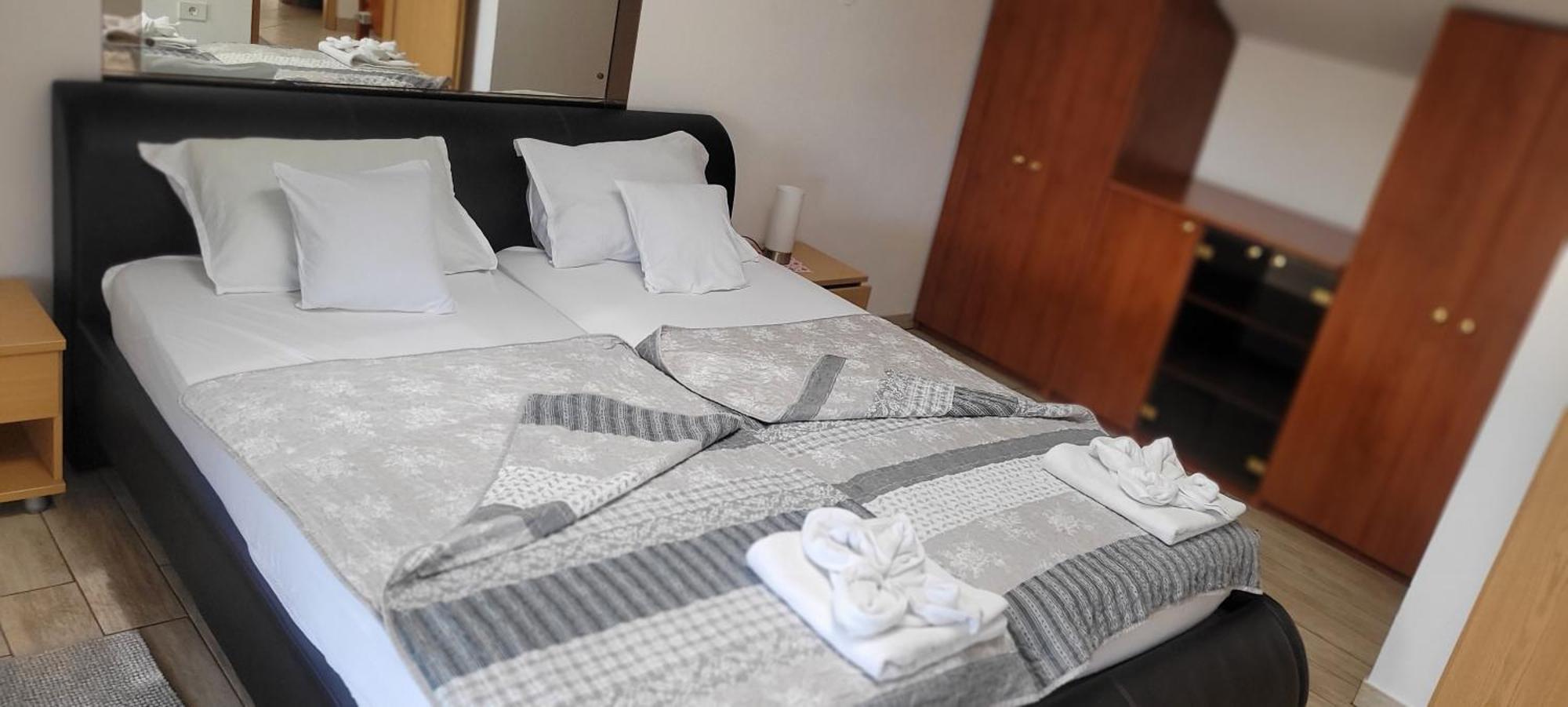 Apartmaji Soncek Изола Экстерьер фото