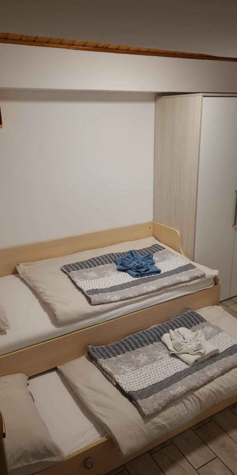Apartmaji Soncek Изола Экстерьер фото